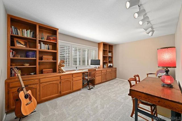 1282 Olive Ave, Fallbrook, CA 92028