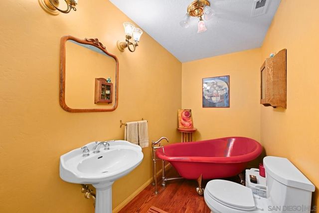 1282 Olive Ave, Fallbrook, CA 92028