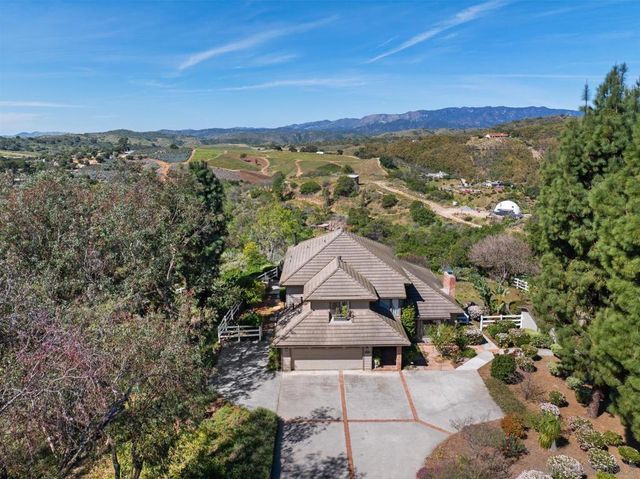 1282 Olive Ave, Fallbrook, CA 92028