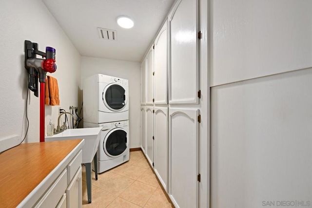 1282 Olive Ave, Fallbrook, CA 92028