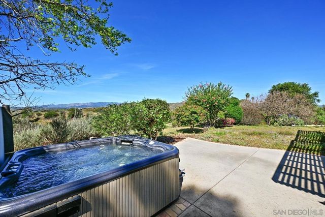 1282 Olive Ave, Fallbrook, CA 92028