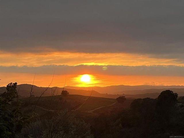 1282 Olive Ave, Fallbrook, CA 92028