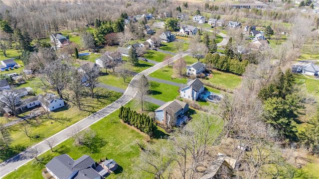3 Stonefield Place, Mendon, NY 14472
