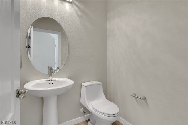 11905 Hickory Estate CIR, Fort Myers, FL 33913