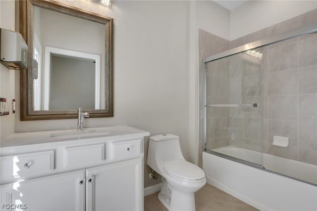 11905 Hickory Estate CIR, Fort Myers, FL 33913