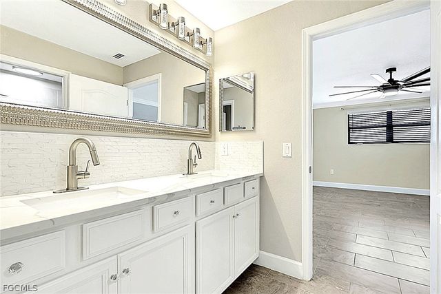 11905 Hickory Estate CIR, Fort Myers, FL 33913