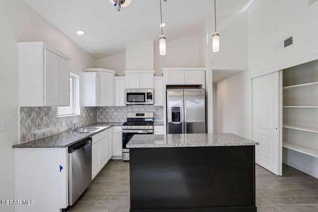 13147 Emerald Hills Avenue, Horizon City, TX 79928