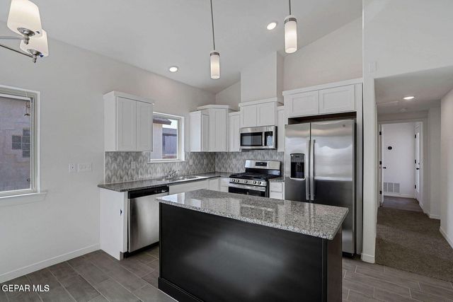 13147 Emerald Hills Avenue, Horizon City, TX 79928