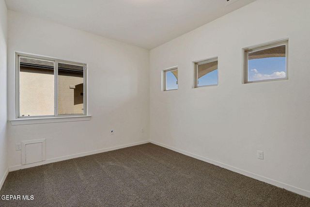 13147 Emerald Hills Avenue, Horizon City, TX 79928