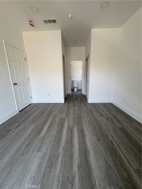 Image 6 of property listing at 240 W N, Colton, CA 92324