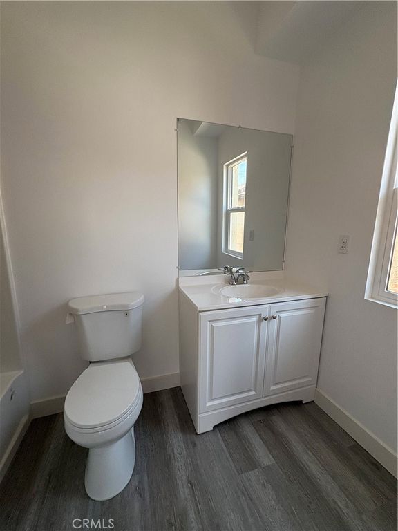 Image 7 of property listing at 240 W N, Colton, CA 92324