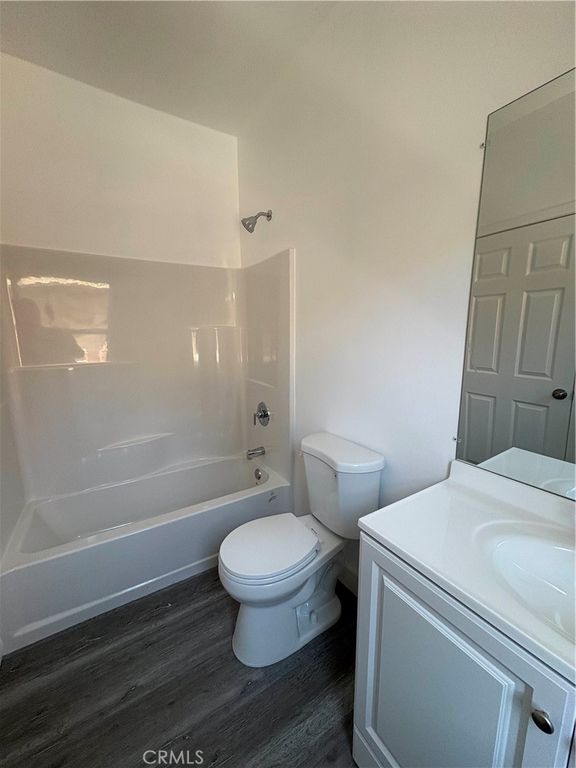 Image 8 of property listing at 240 W N, Colton, CA 92324