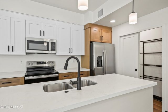 3820 E Fort Lowell Road, Tucson, AZ 85716