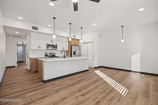 3820 E Fort Lowell Road, Tucson, AZ 85716