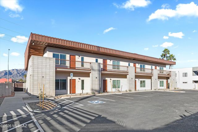 3820 E Fort Lowell Road, Tucson, AZ 85716