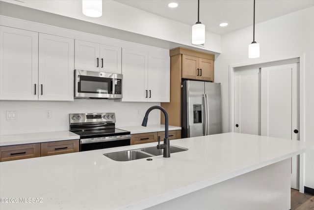 3820 E Fort Lowell Road, Tucson, AZ 85716