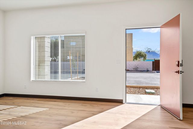 3820 E Fort Lowell Road, Tucson, AZ 85716