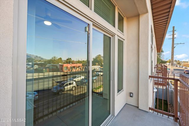 3820 E Fort Lowell Road, Tucson, AZ 85716