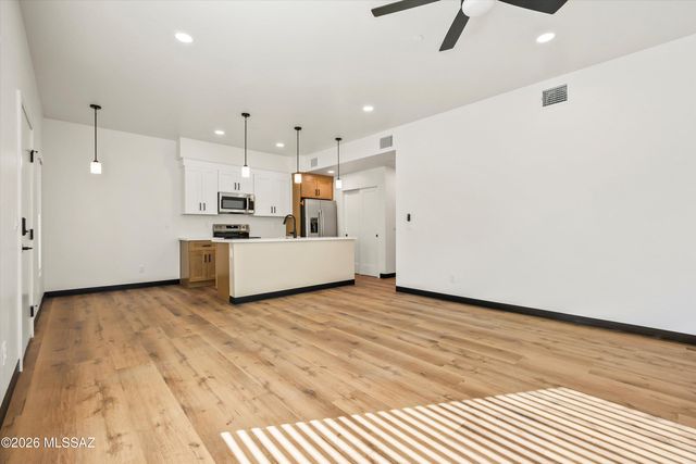 3820 E Fort Lowell Road, Tucson, AZ 85716