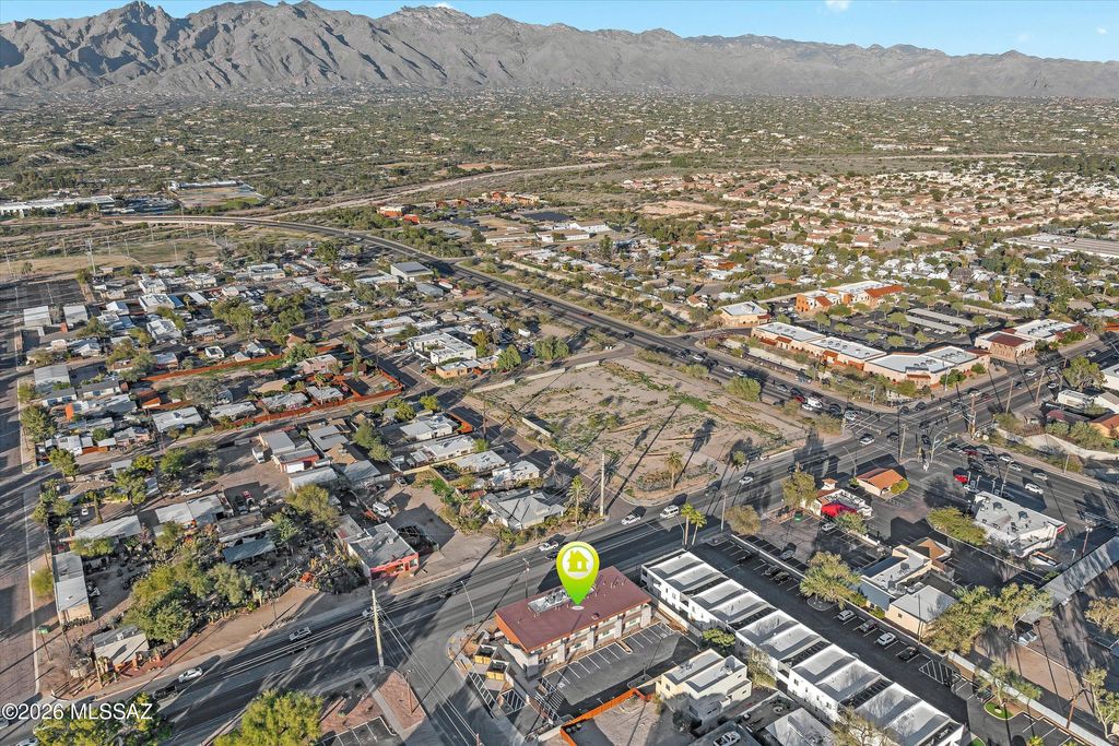 3820 E Fort Lowell Road, Tucson, AZ 85716