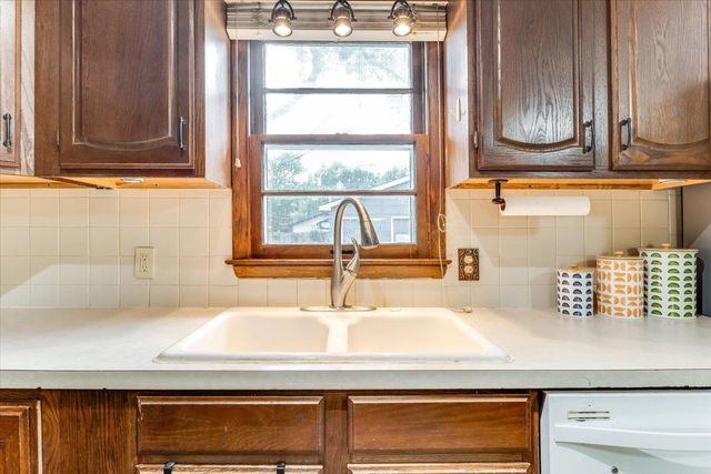 1807 N Kessler, Wichita, KS 67203