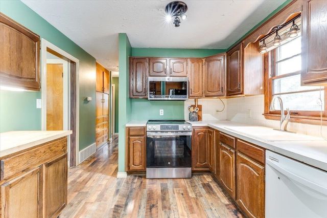 1807 N Kessler, Wichita, KS 67203