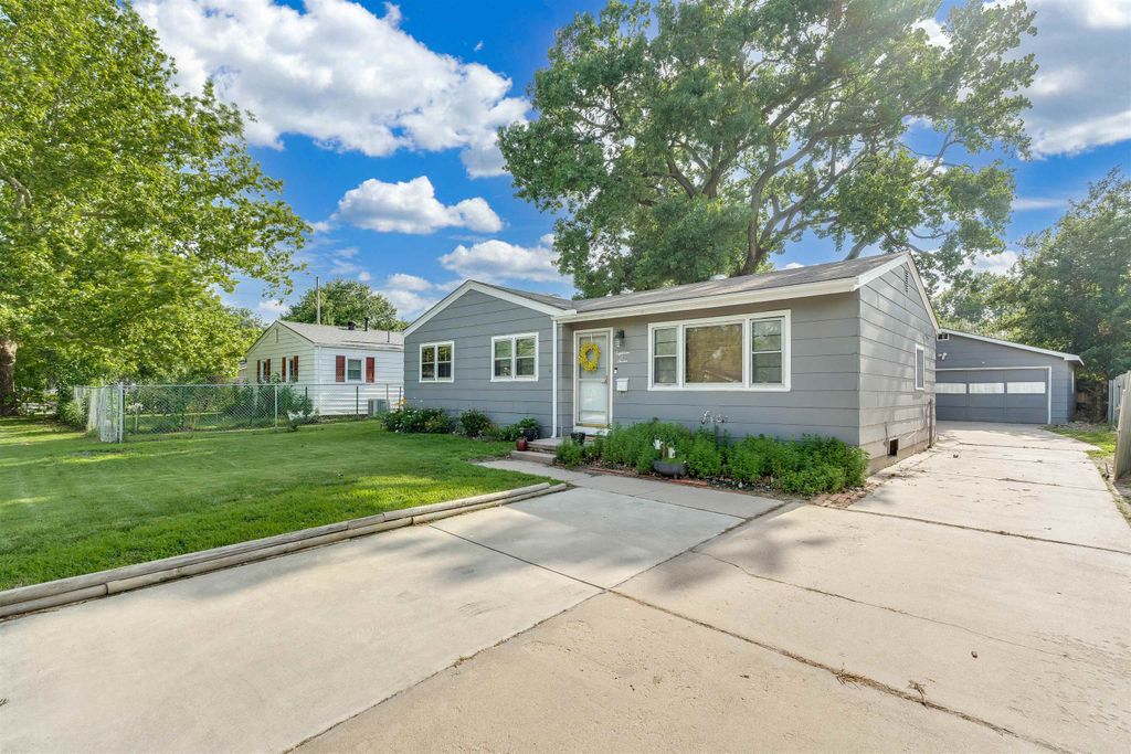 1807 N Kessler, Wichita, KS 67203
