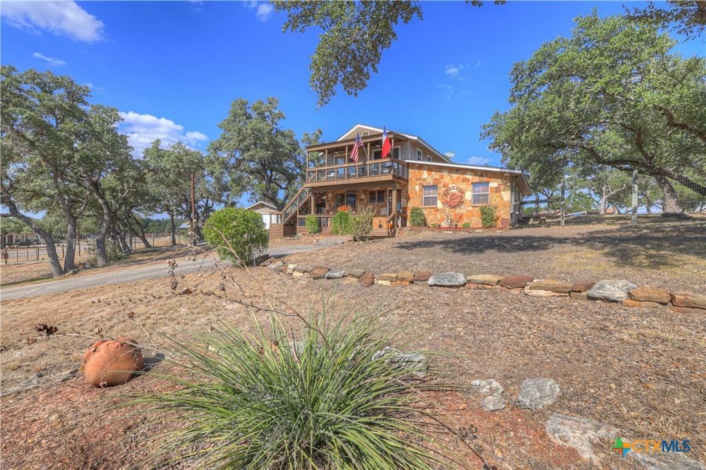 1631 Cattail, Canyon Lake, TX 78133
