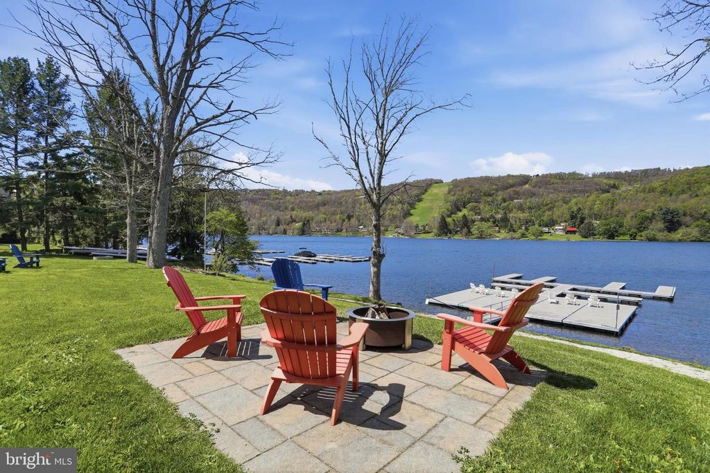 Image 3 of property listing at 38 LAKESIDE VILLAGE LANE, Mc Henry, MD 21541