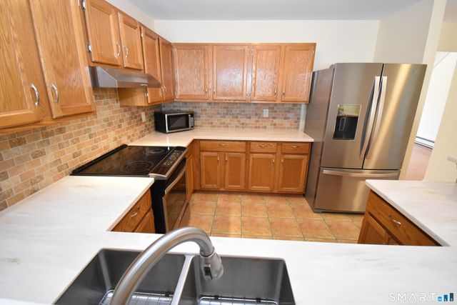 124 Willow Springs 124, New Milford, CT 06776
