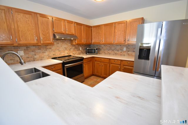 124 Willow Springs 124, New Milford, CT 06776