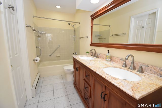 124 Willow Springs 124, New Milford, CT 06776