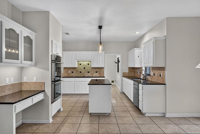 1610 Eagle Pt, San Antonio, TX 78248