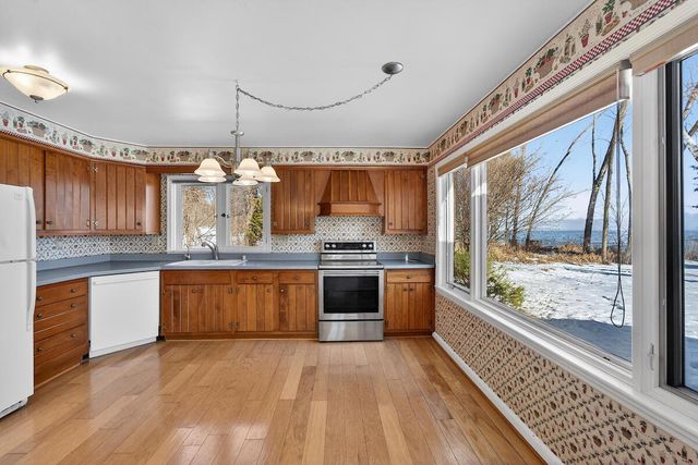 12430 N Lake Shore DRIVE, Mequon, WI 53092