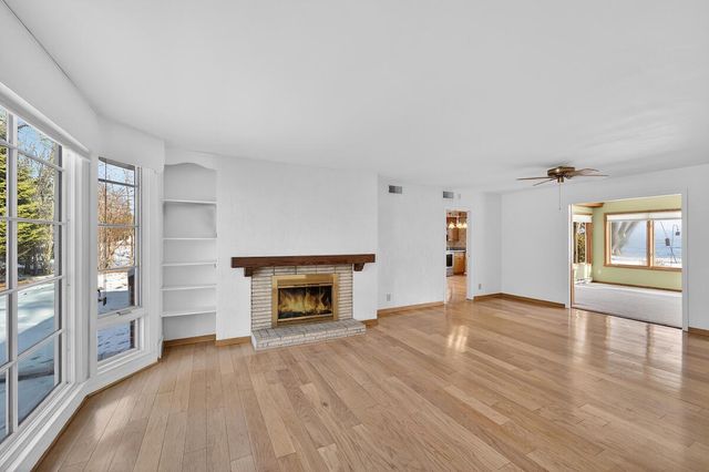 12430 N Lake Shore DRIVE, Mequon, WI 53092