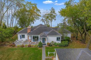 12430 N Lake Shore DRIVE, Mequon, WI 53092