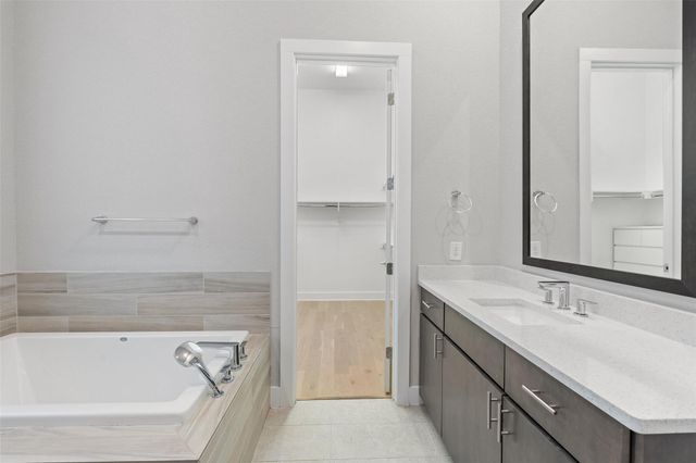 6104 Florencia LN, Austin, TX 78724