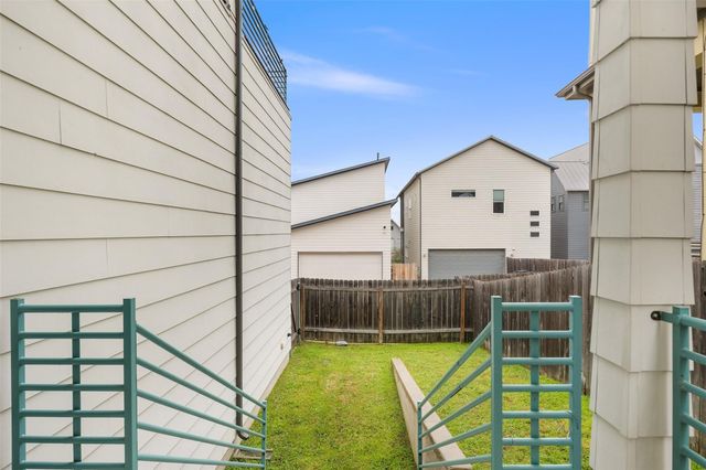 6104 Florencia LN, Austin, TX 78724