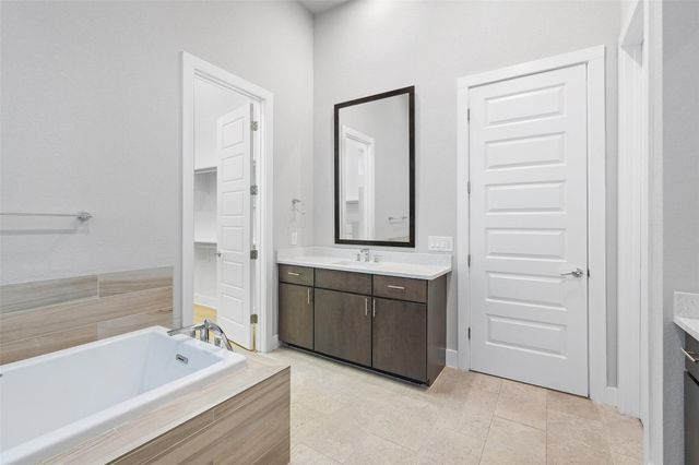 6104 Florencia LN, Austin, TX 78724