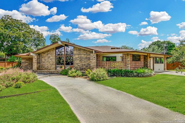 6520 adair, Leon Valley, TX 78238