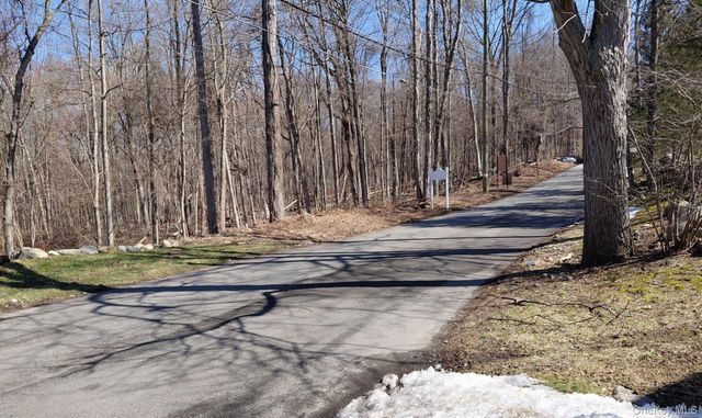 32 Woodland Boulevard, Cortlandt Manor, NY 10567