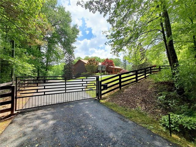 9657 Kelly Bridge Road, Dawsonville, GA 30534