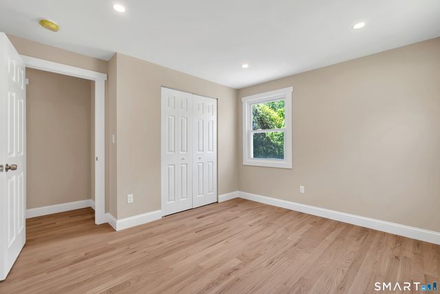 80 School House Road, Wallingford, CT 06492