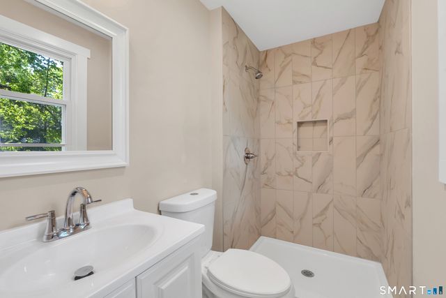 80 School House Road, Wallingford, CT 06492