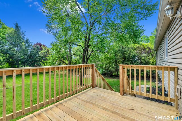 80 School House Road, Wallingford, CT 06492