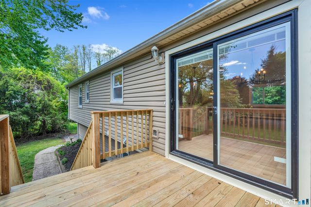 80 School House Road, Wallingford, CT 06492