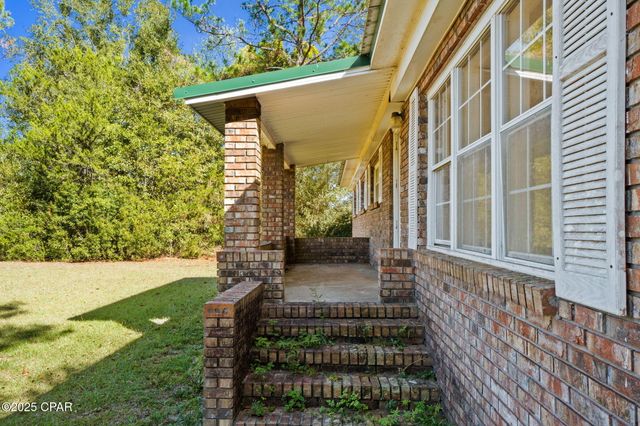 1697 Clayton Road, Chipley, FL 32428