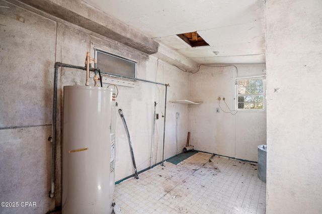 1697 Clayton Road, Chipley, FL 32428