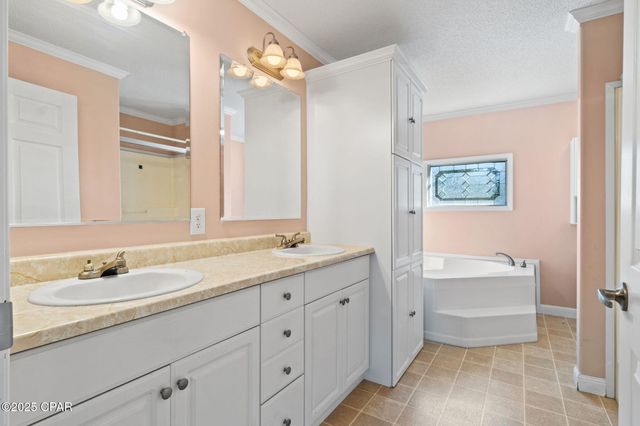 1697 Clayton Road, Chipley, FL 32428