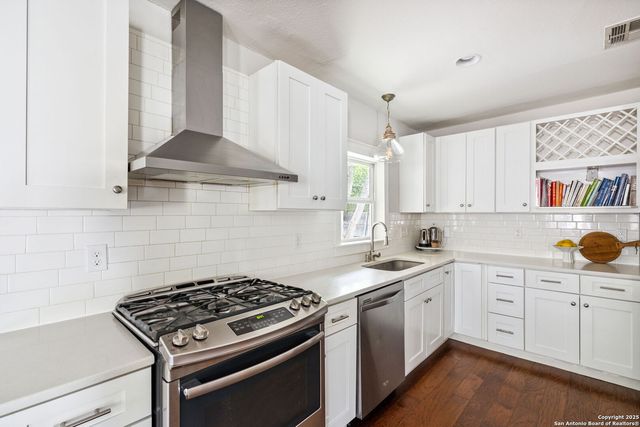403 Larkwood, San Antonio, TX 78209